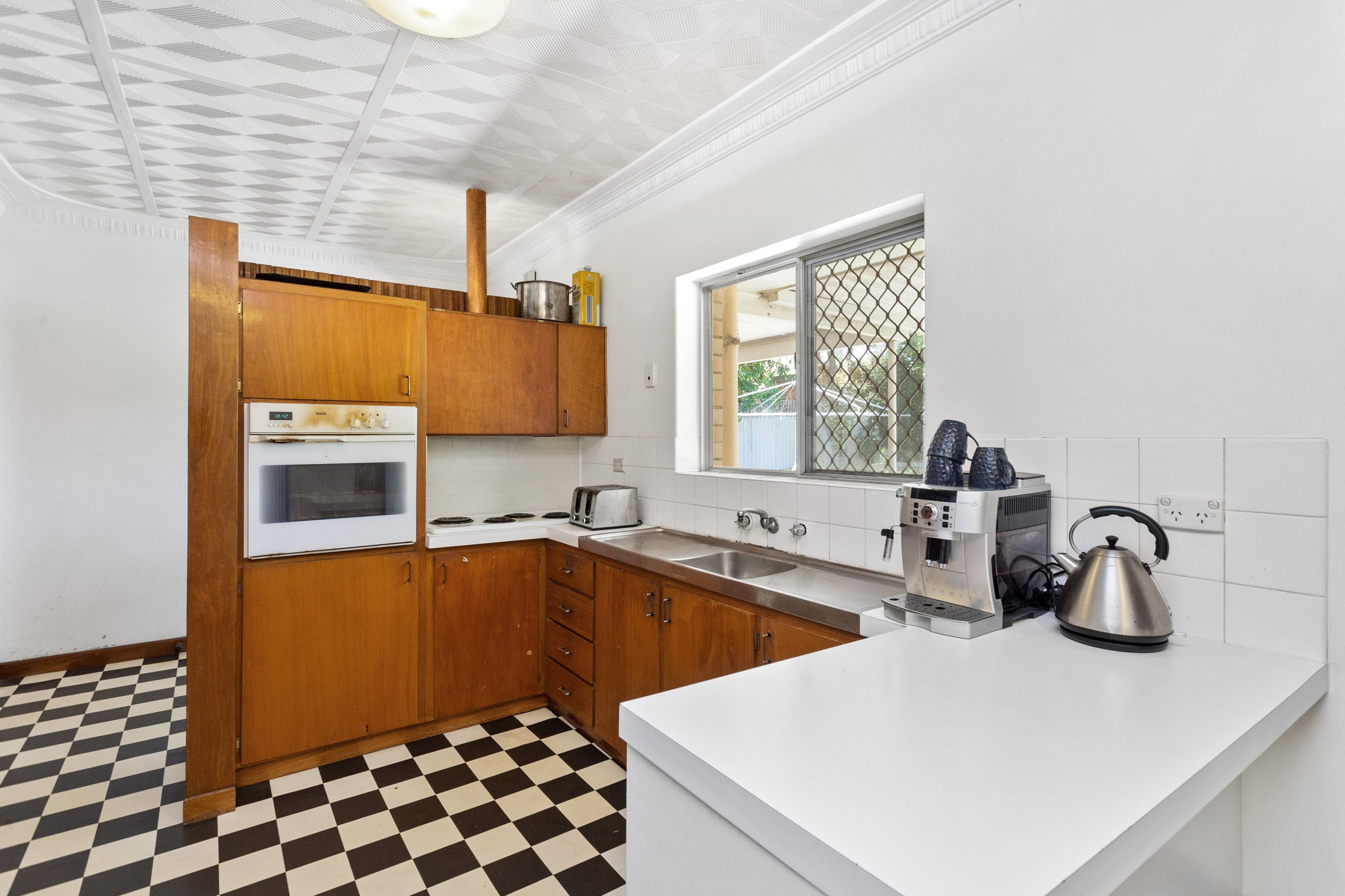 3 Buzza Street, St James WA 6102, St James - Thumbnail 4