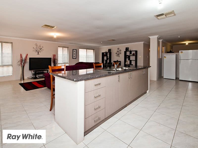 37 Mona Vale Loop, Ellenbrook WA 6069, Ellenbrook - Thumbnail 3