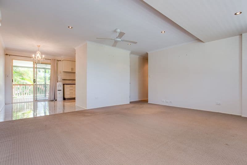 2 Deniven Street, Corinda QLD 4075, Corinda - Thumbnail 4