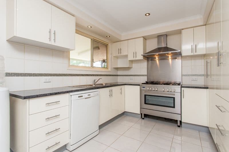 2 Deniven Street, Corinda QLD 4075, Corinda - Thumbnail 5