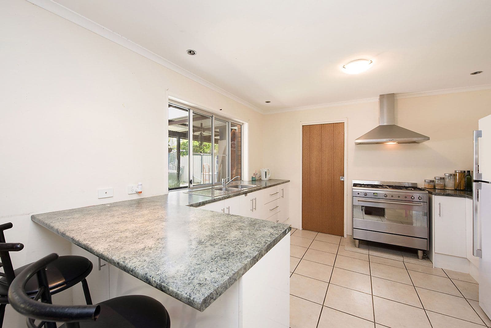 10 Barellan Avenue, Buddina QLD 4575, Buddina - Thumbnail 2