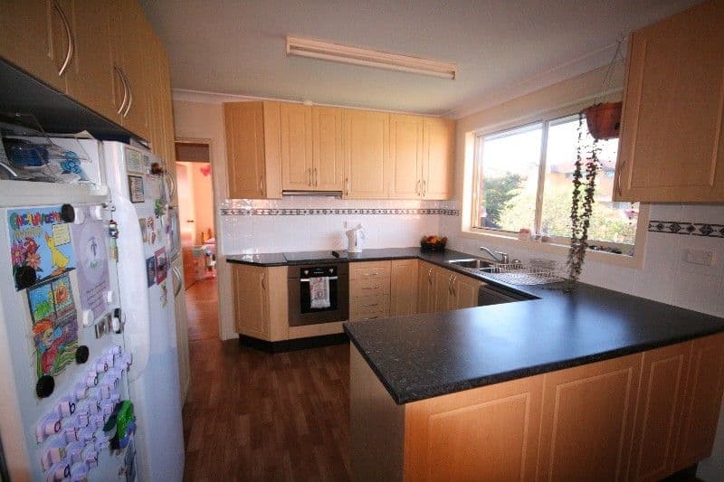 54 Denman Road, GEORGES HALL NSW 2198, Georges Hall - Thumbnail 4