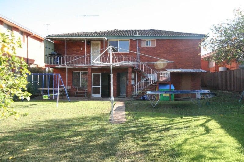 54 Denman Road, GEORGES HALL NSW 2198, Georges Hall - Thumbnail 7
