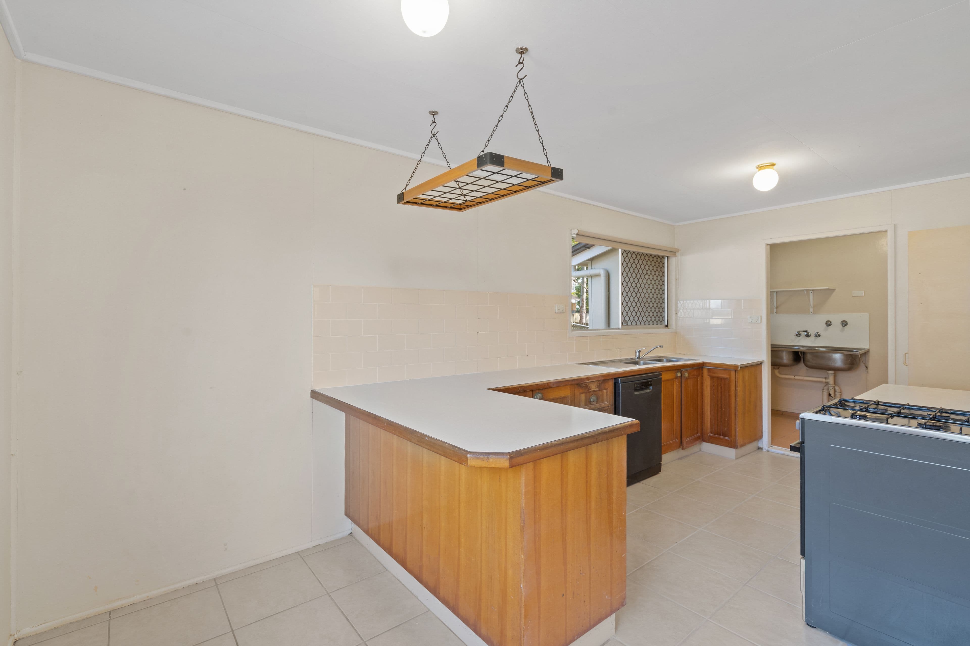 10 Mildred Street, Slacks Creek QLD 4127, Slacks Creek - Thumbnail 6