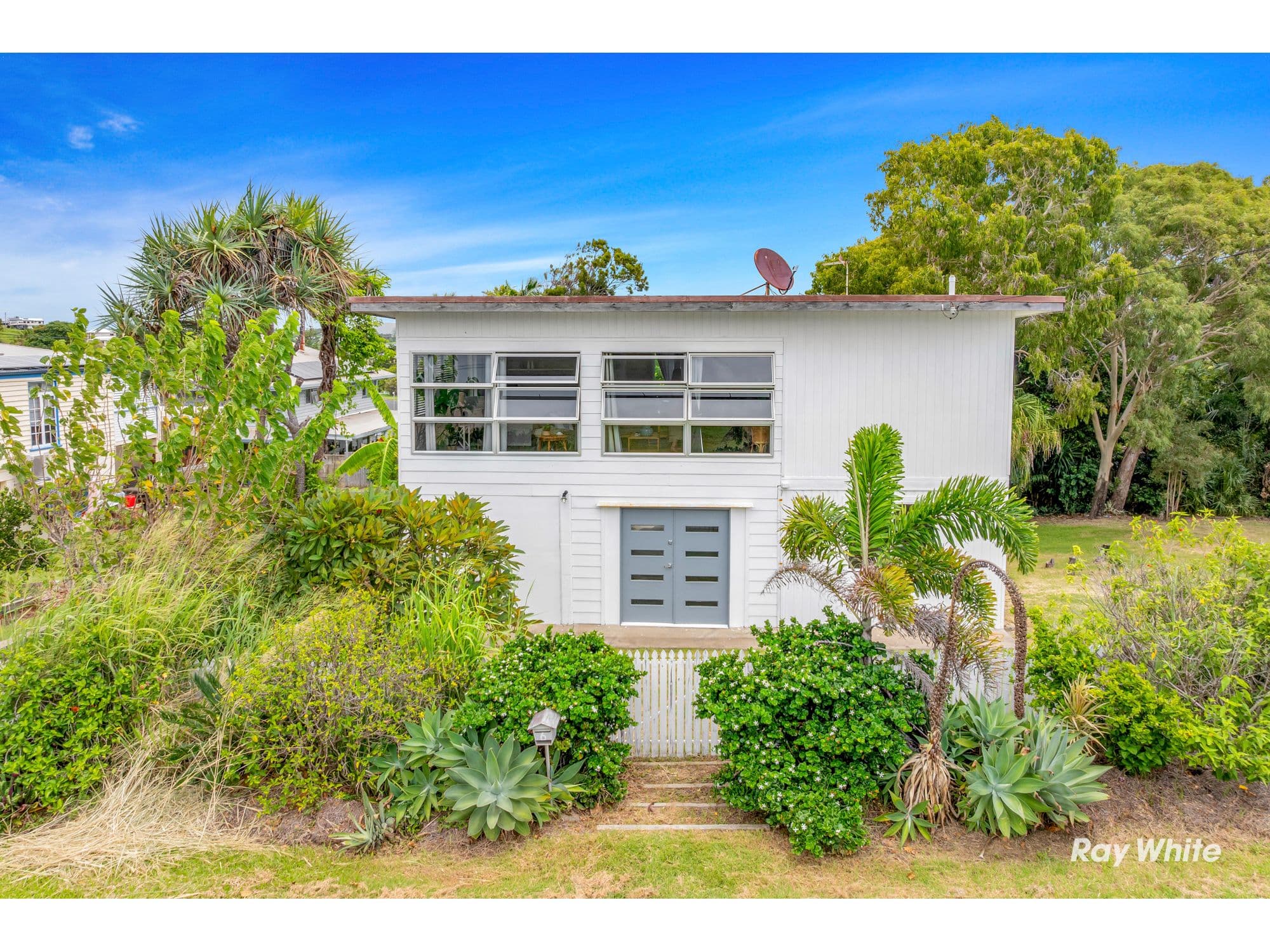 6-8 William Street, Emu Park QLD 4710, Emu Park - Thumbnail 3