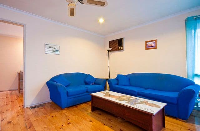 4 Conn Street, FERNTREE GULLY VIC 3156, Ferntree Gully - Thumbnail 2