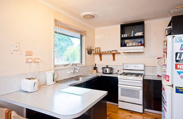 4 Conn Street, FERNTREE GULLY VIC 3156, Ferntree Gully - Thumbnail 3