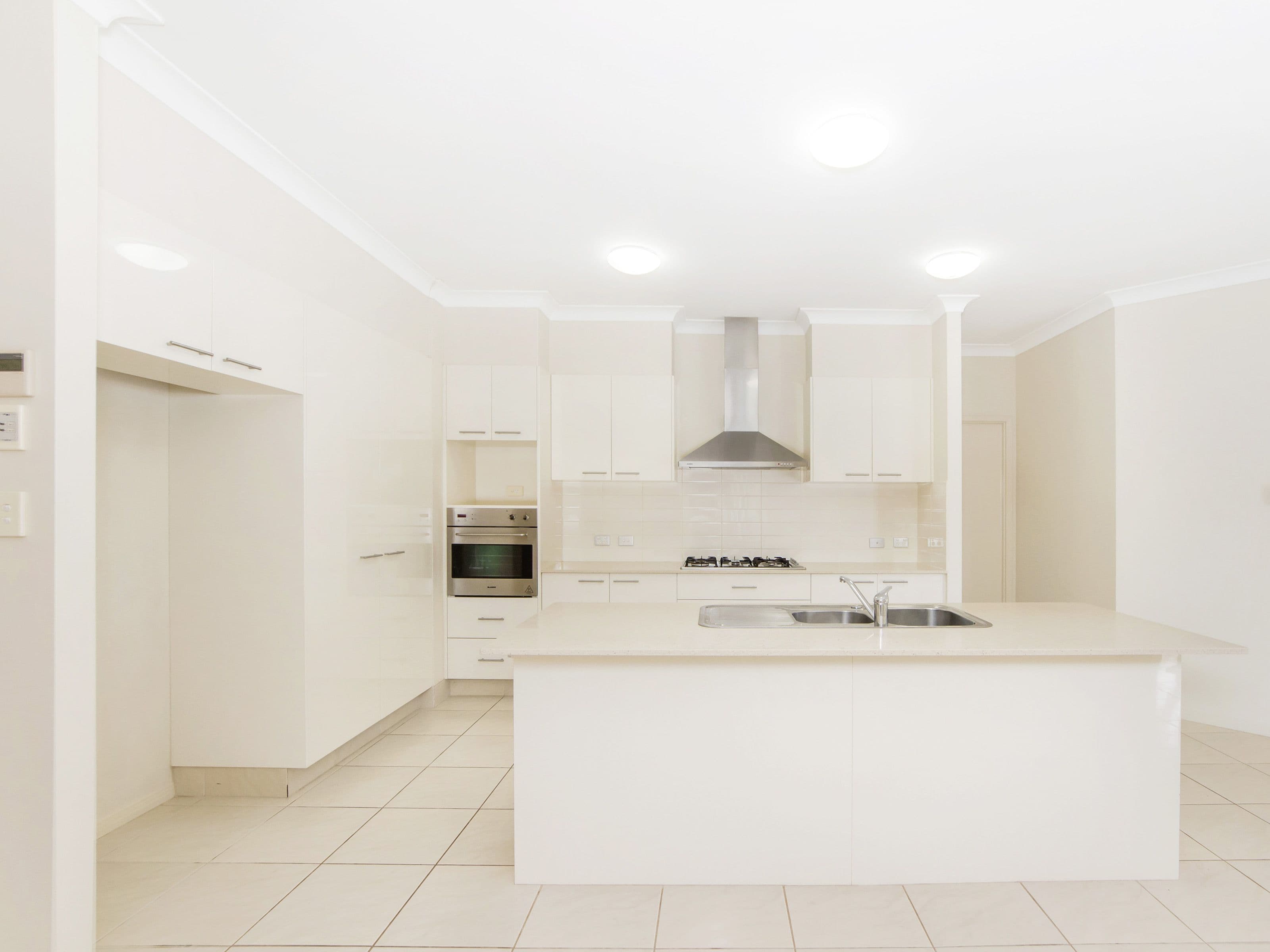 1 Casuarina Drive, Molendinar QLD 4214, Molendinar - Thumbnail 4
