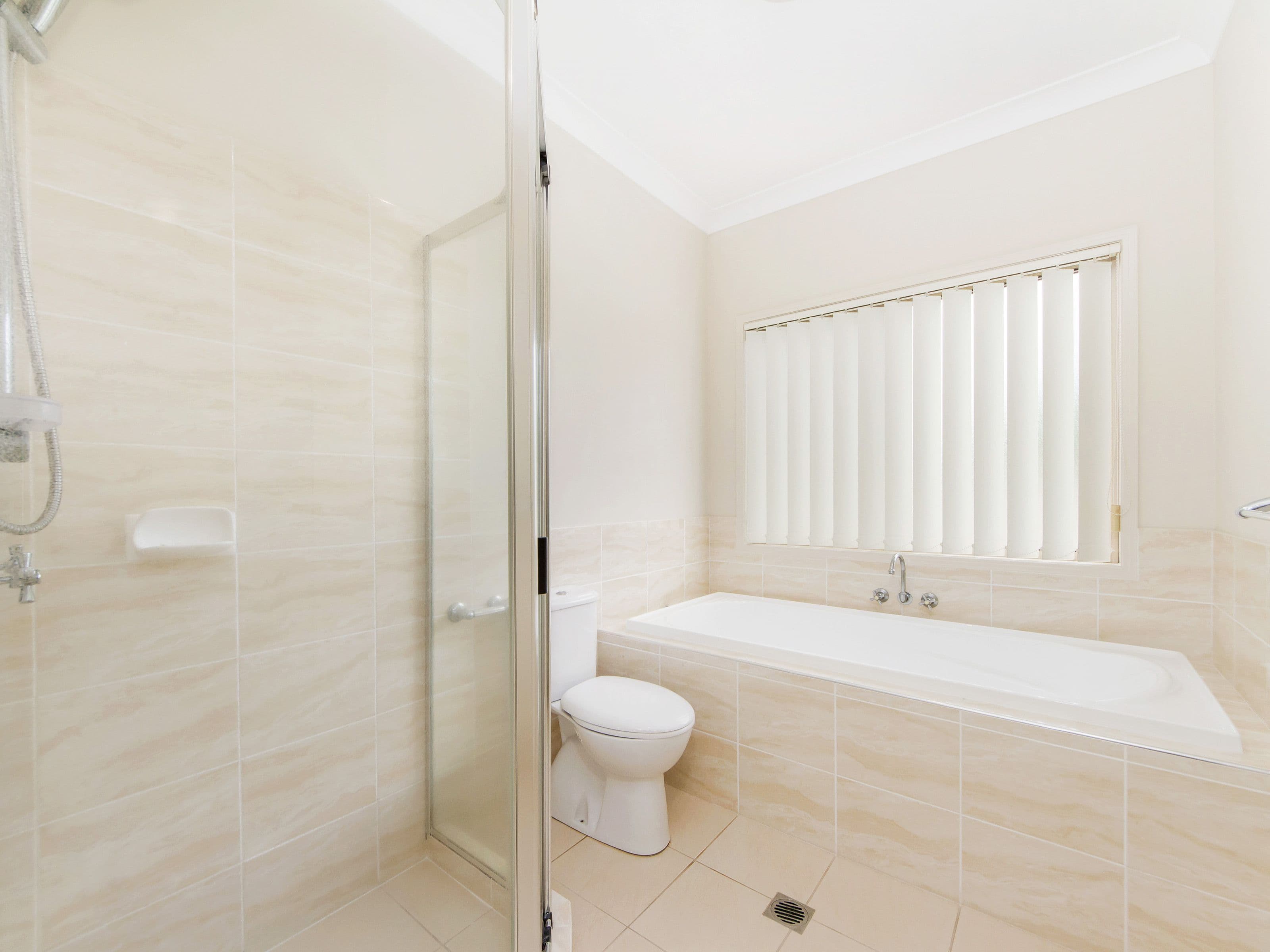 1 Casuarina Drive, Molendinar QLD 4214, Molendinar - Thumbnail 6