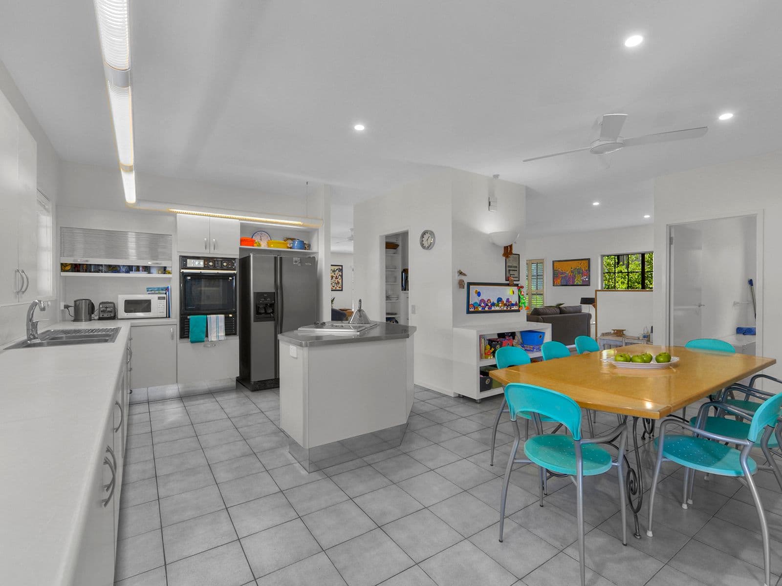 16 Walker Avenue, Teneriffe QLD 4005, Teneriffe - Thumbnail 6