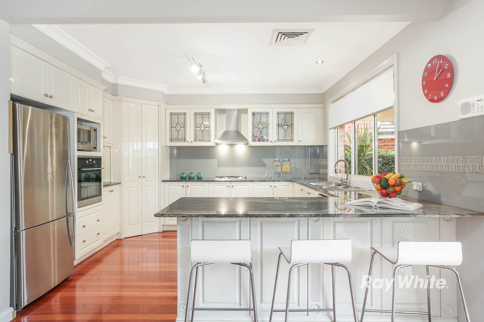 27 Beaumaris Avenue, Castle Hill - Thumbnail 5