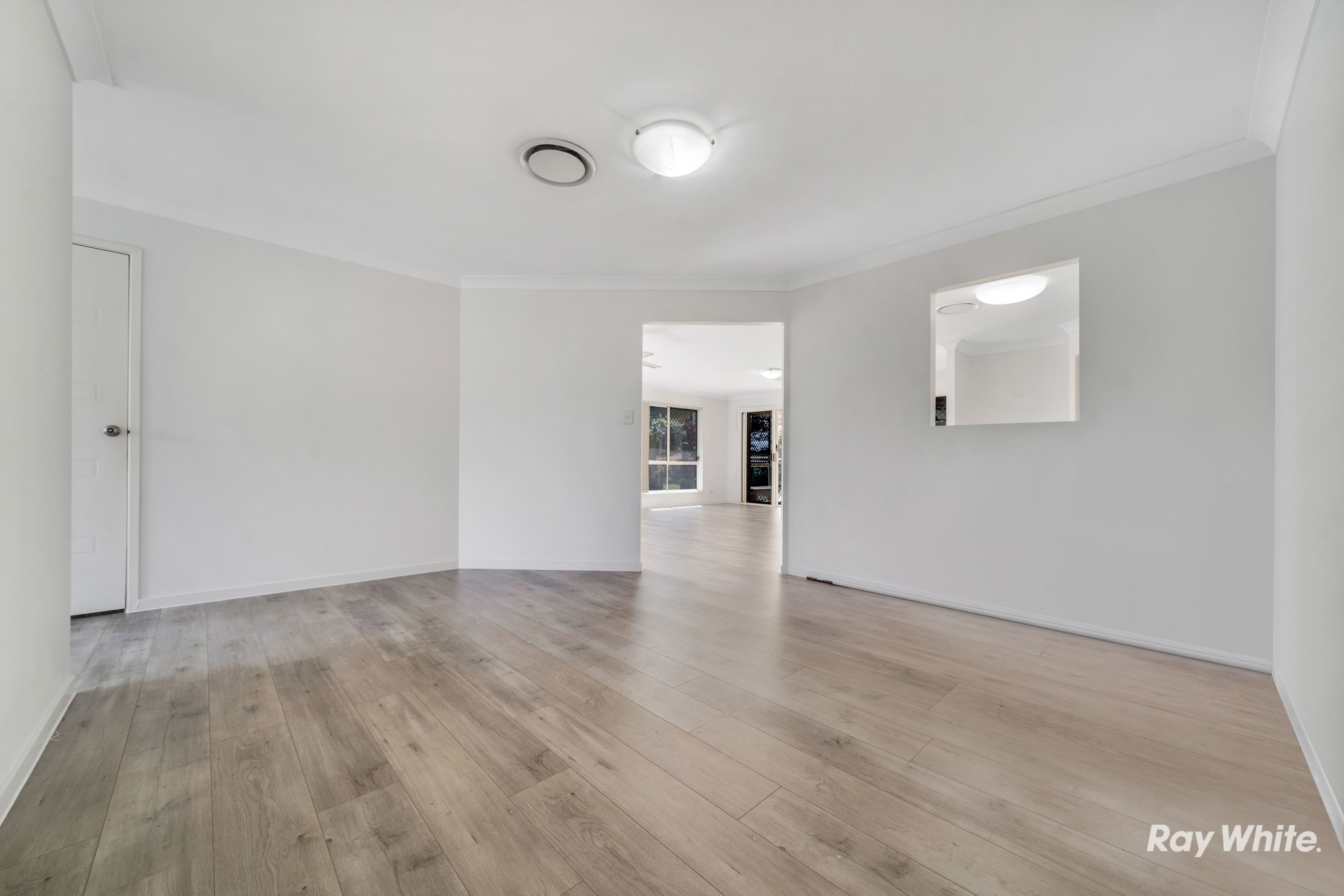 10 Carnarvon Crescent, Waterford QLD 4133, Waterford - Thumbnail 3