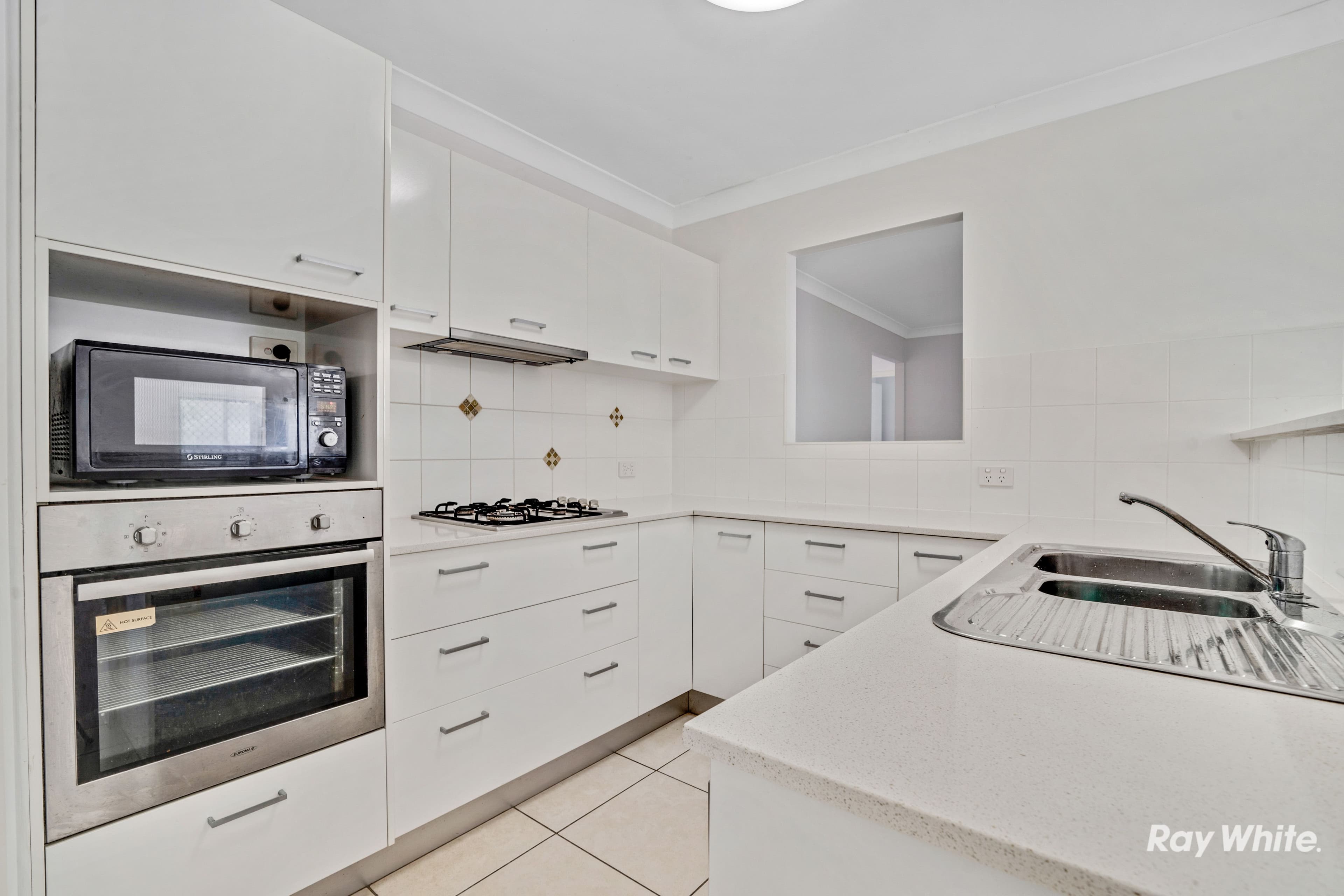 10 Carnarvon Crescent, Waterford QLD 4133, Waterford - Thumbnail 5