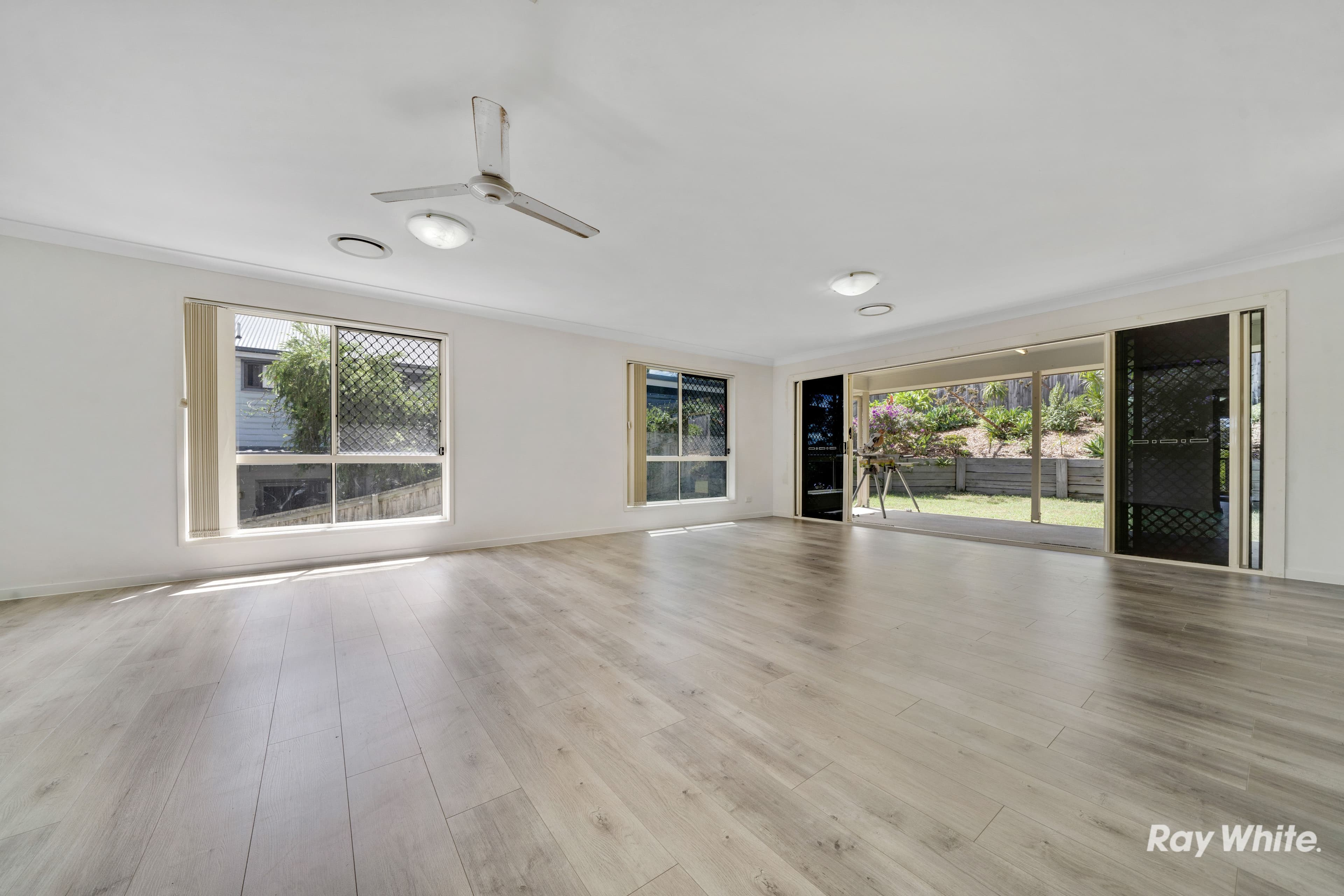 10 Carnarvon Crescent, Waterford QLD 4133, Waterford - Thumbnail 7