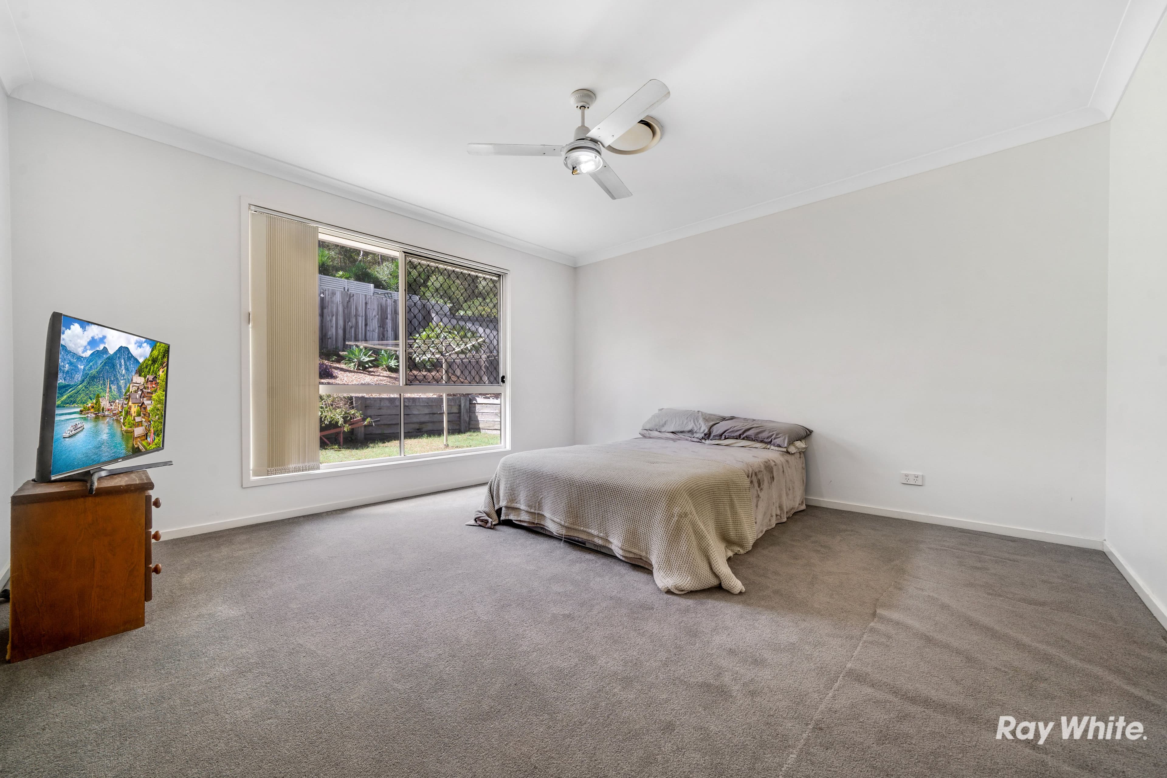 10 Carnarvon Crescent, Waterford QLD 4133, Waterford - Thumbnail 8