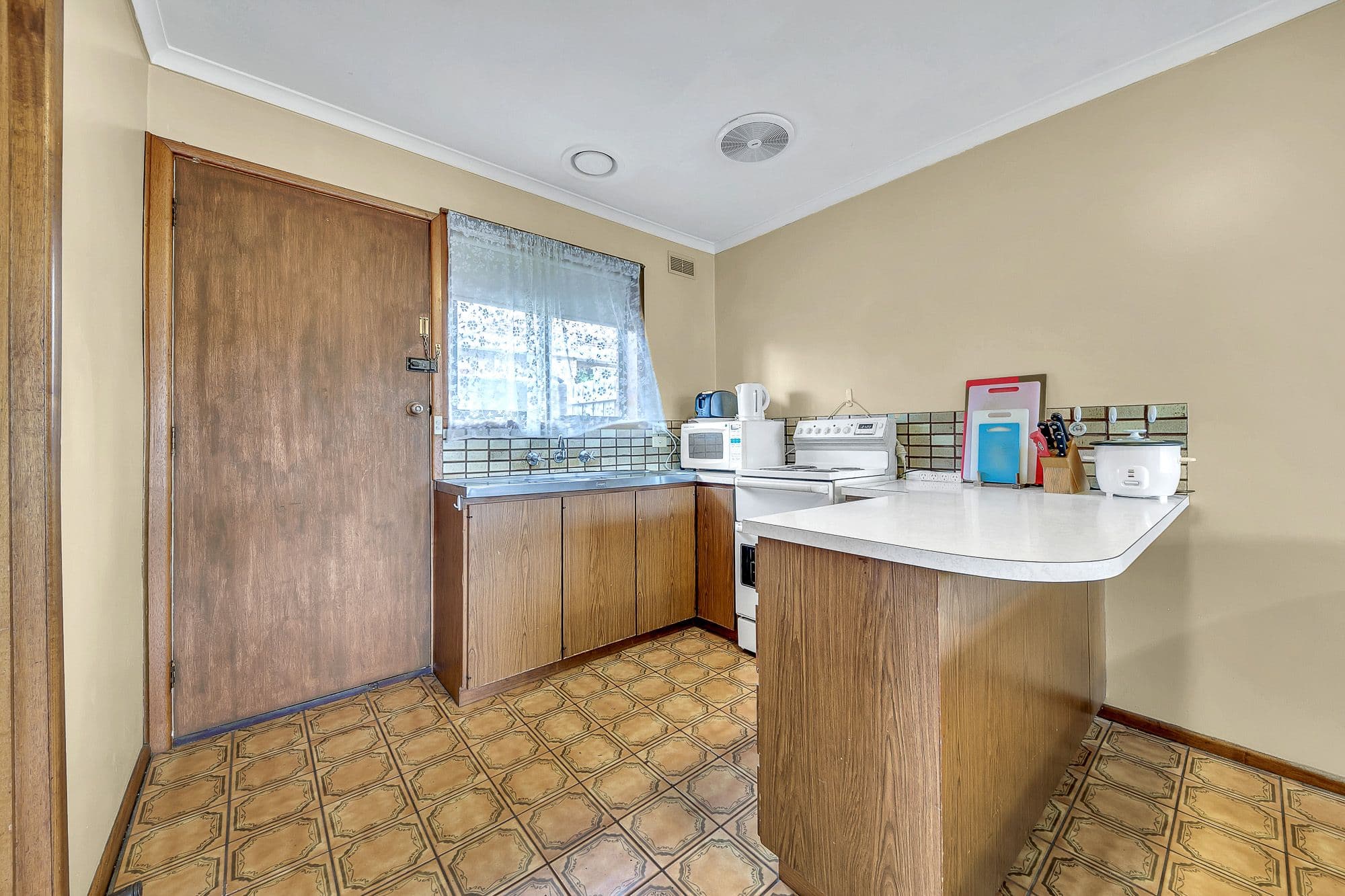 68 Osborne Avenue, North Geelong VIC 3215, North Geelong - Thumbnail 3