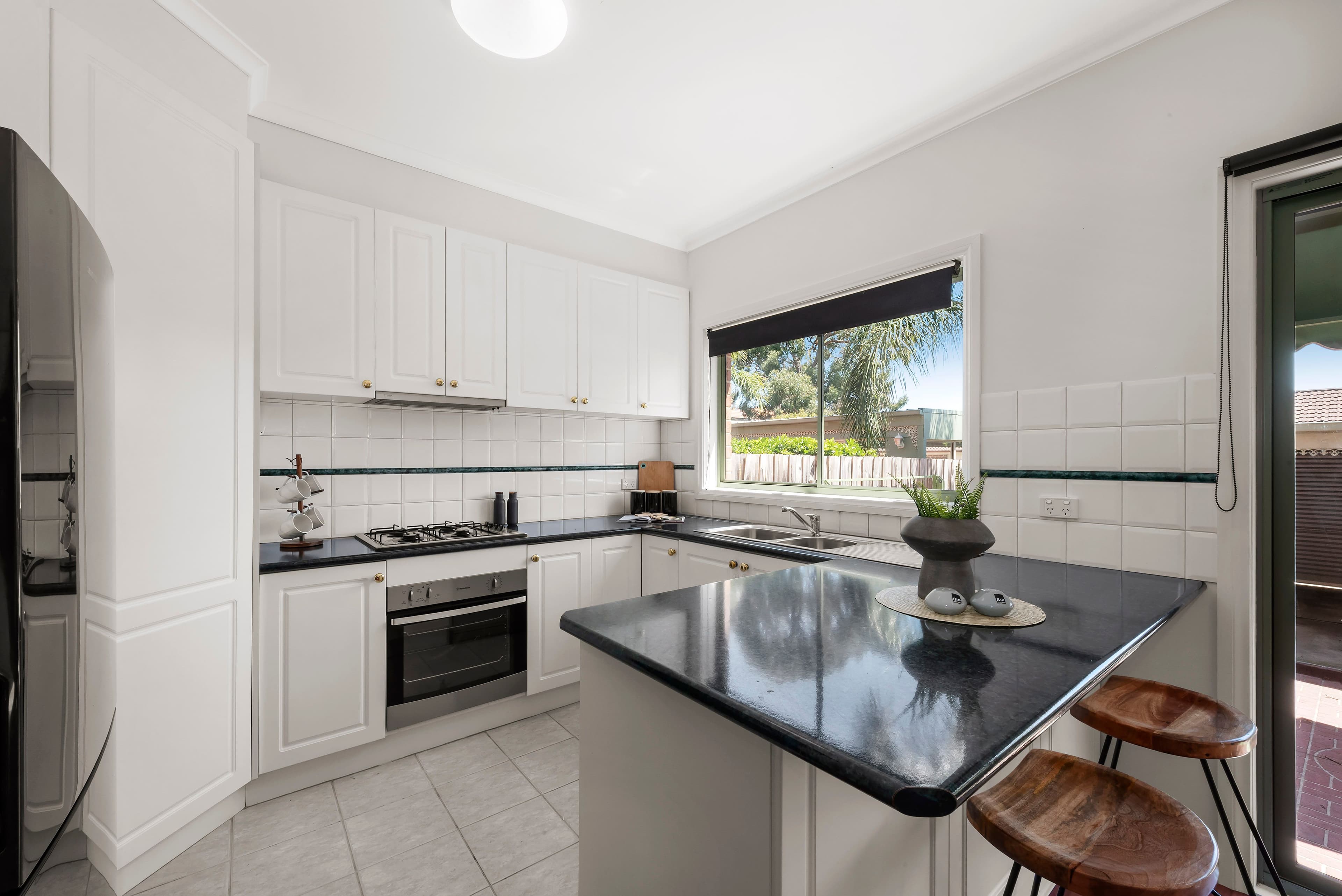 70 Stockdale Way, Mill Park VIC 3082, Mill Park - Thumbnail 2