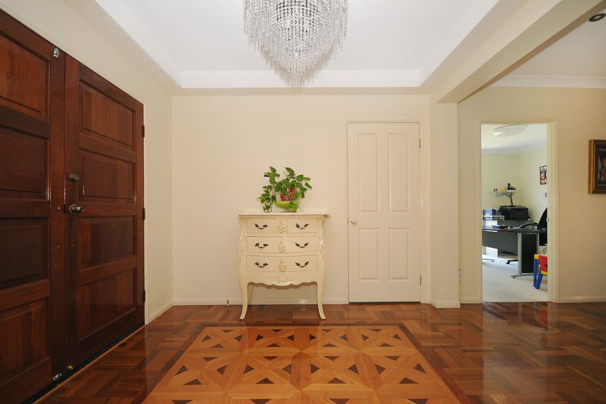 20 Scullin Street, MIDDLE RIDGE QLD 4350, Middle Ridge - Thumbnail 2