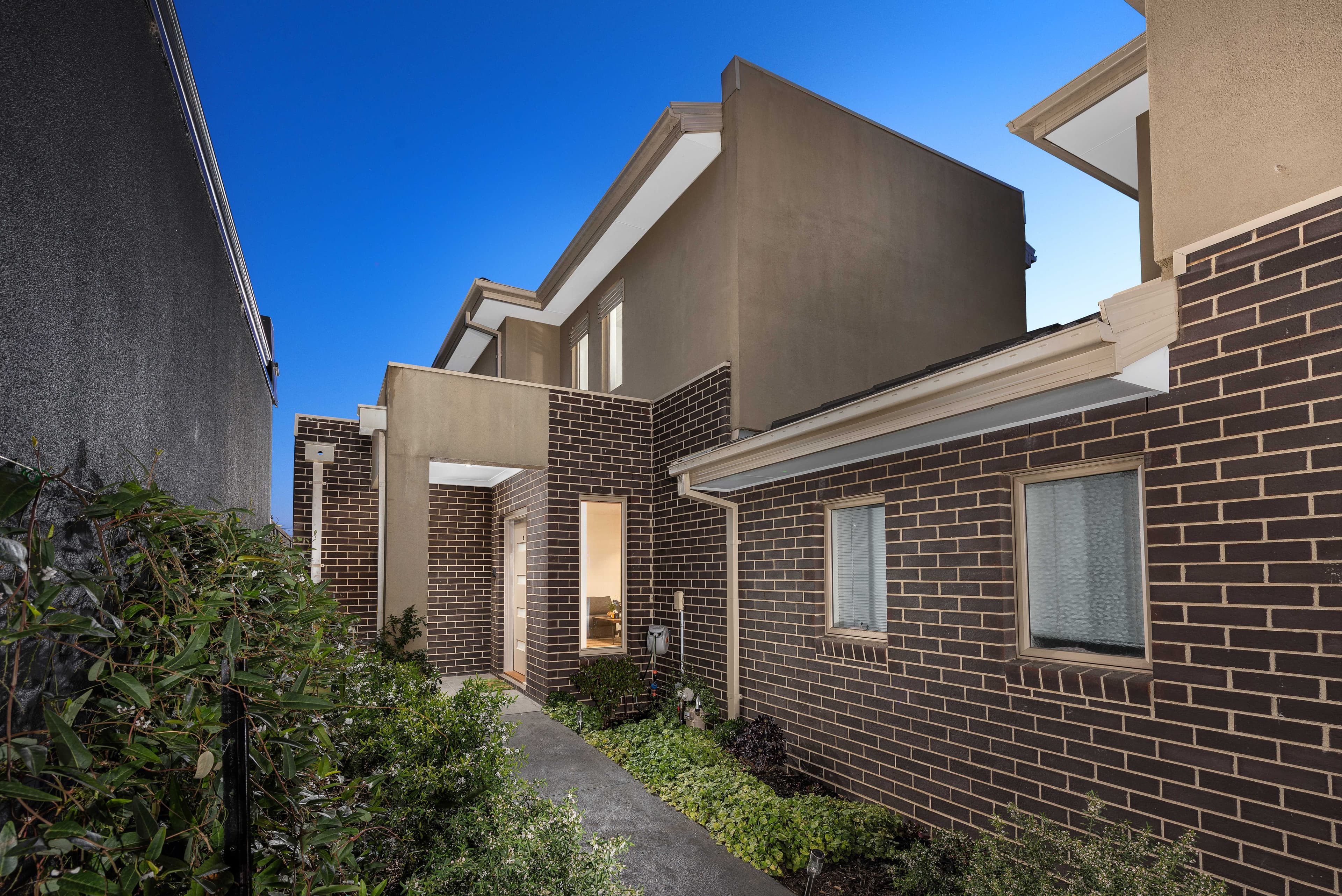 107 Barton Street, Reservoir VIC 3073, Reservoir - Thumbnail 2