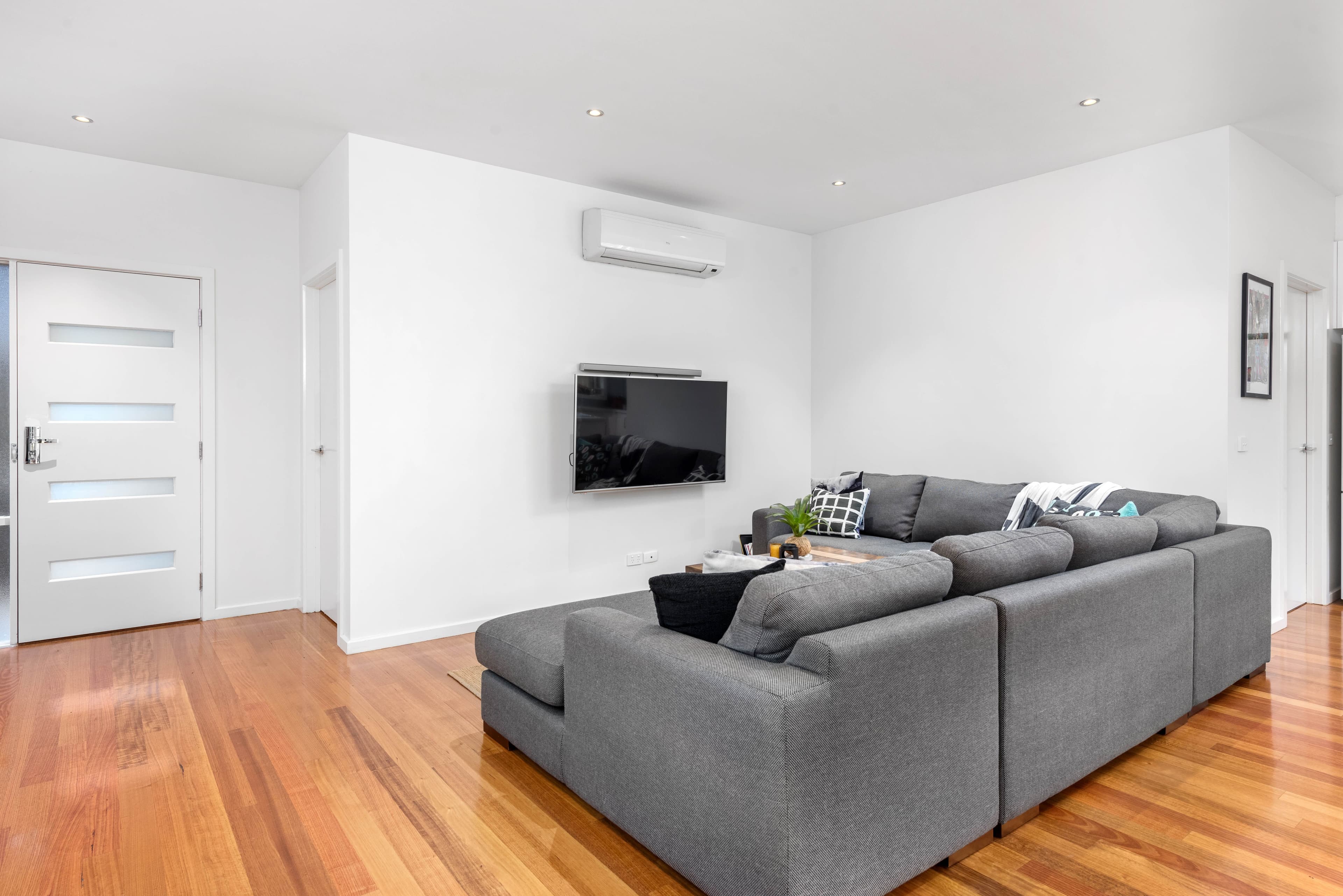 107 Barton Street, Reservoir VIC 3073, Reservoir - Thumbnail 5