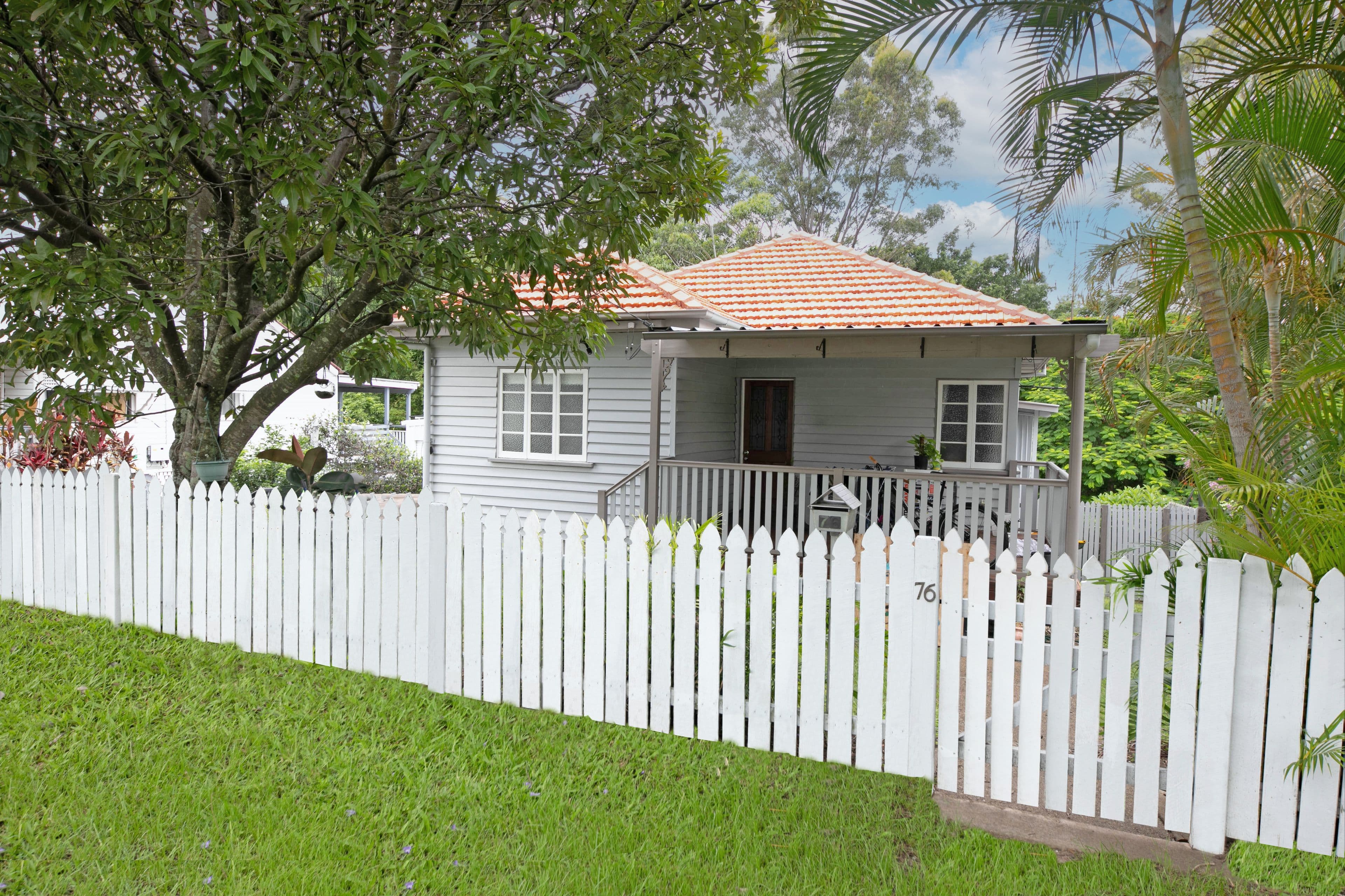 76 Sunshine Avenue, Tarragindi QLD 4121, Tarragindi - Image 1