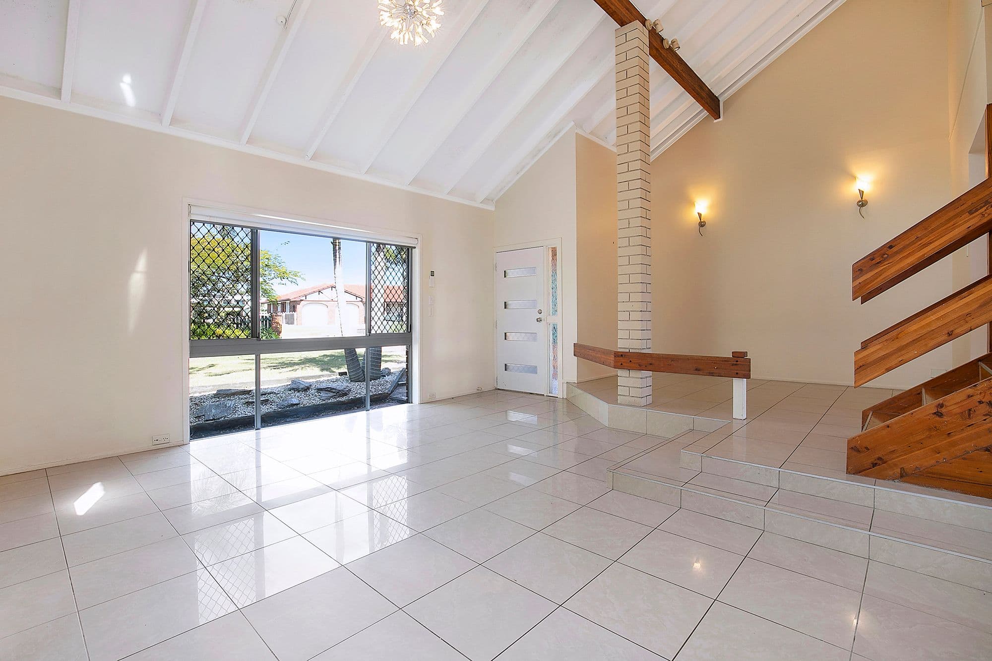 1 Courageous Court, Newport QLD 4020, Newport - Thumbnail 5
