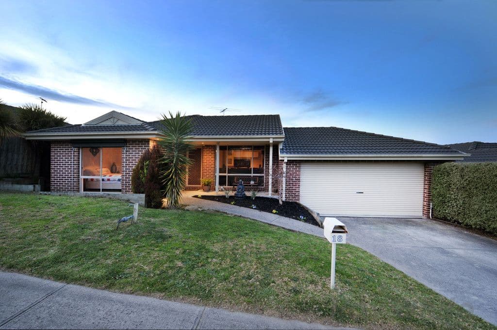 18 Tuscany Rise, PAKENHAM VIC 3810, Pakenham - Image 1
