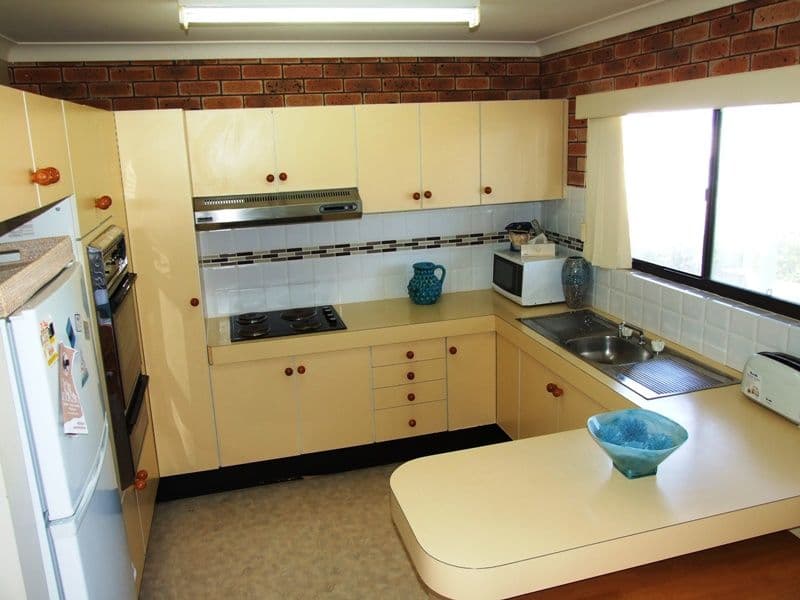 12 Niblick Avenue, MOLLYMOOK NSW 2539, Mollymook Beach - Thumbnail 5