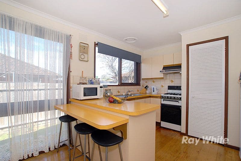 13 Jenkins Street, NOBLE PARK VIC 3174, Noble Park - Thumbnail 2