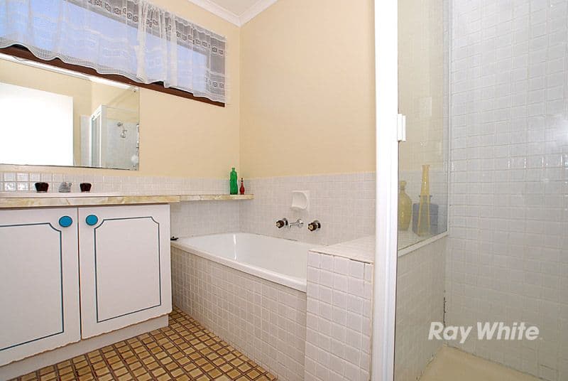 13 Jenkins Street, NOBLE PARK VIC 3174, Noble Park - Thumbnail 5