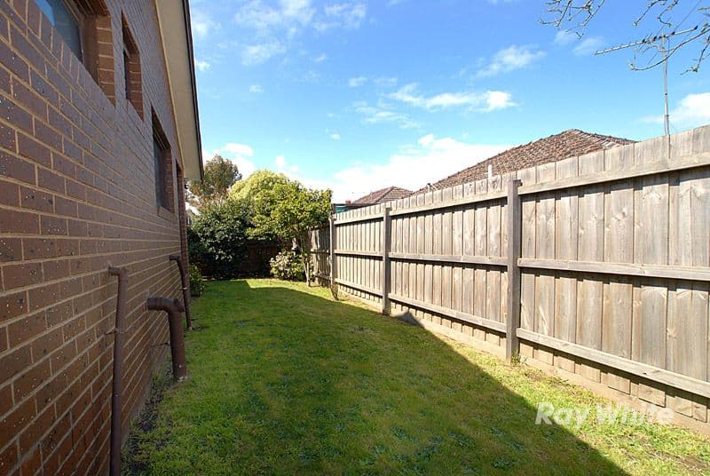 13 Jenkins Street, NOBLE PARK VIC 3174, Noble Park - Thumbnail 8