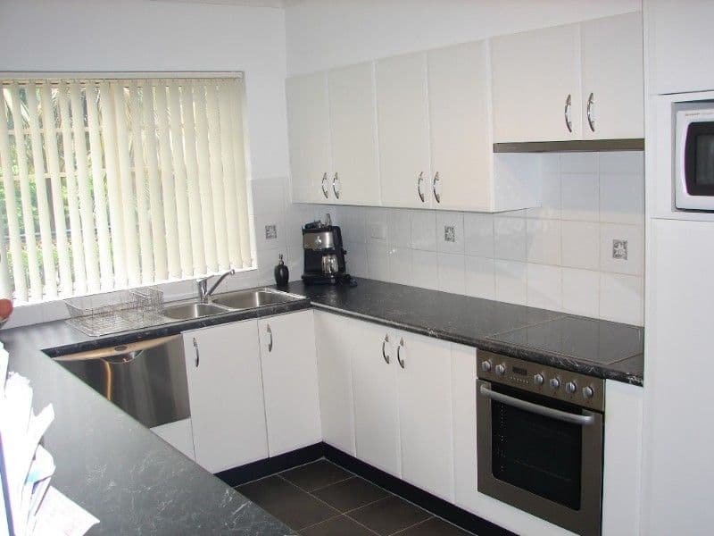 102 Flora Street, SUTHERLAND NSW 2232, Sutherland - Thumbnail 2