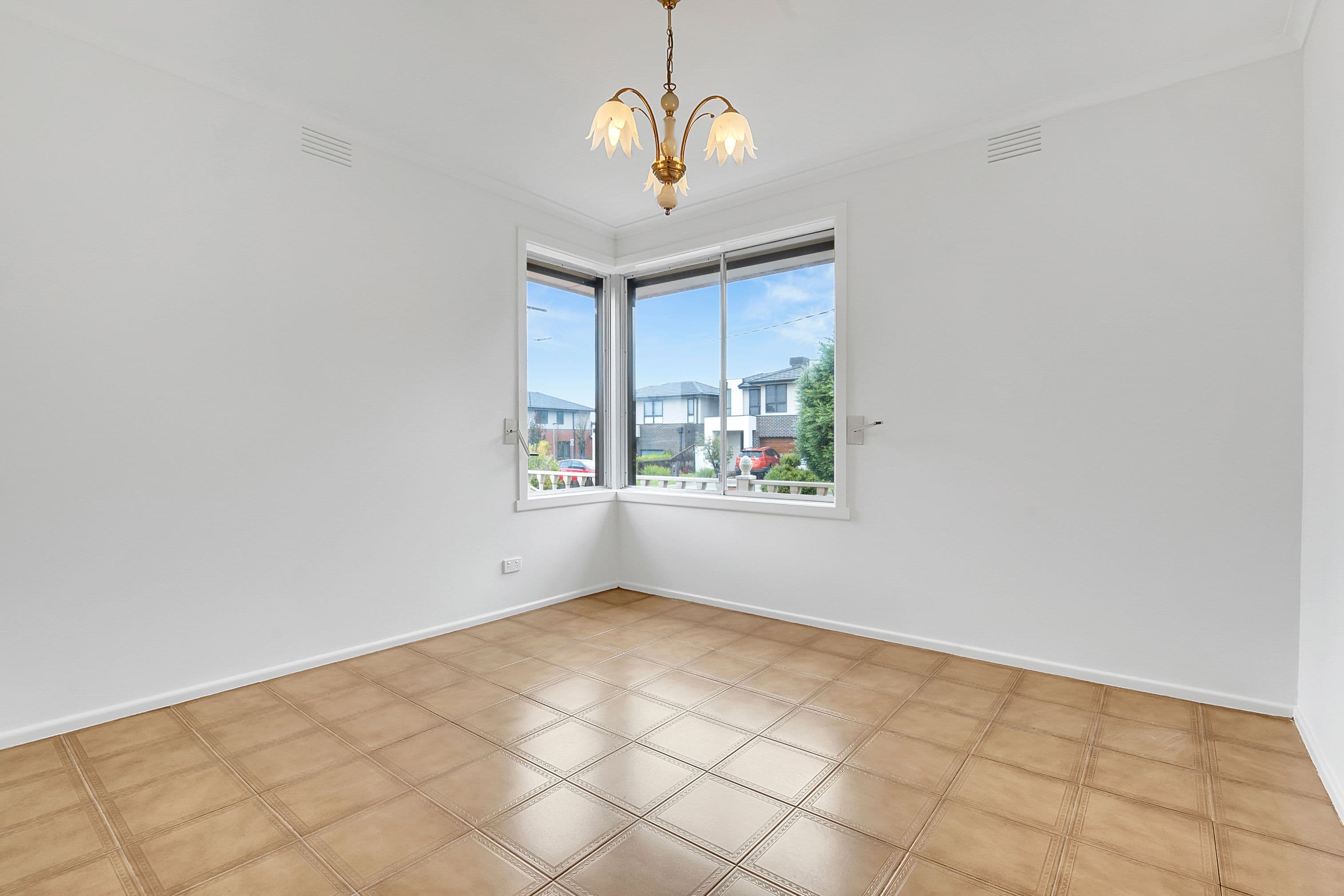 12 Linoak Avenue, Lalor VIC 3075, Lalor - Thumbnail 3