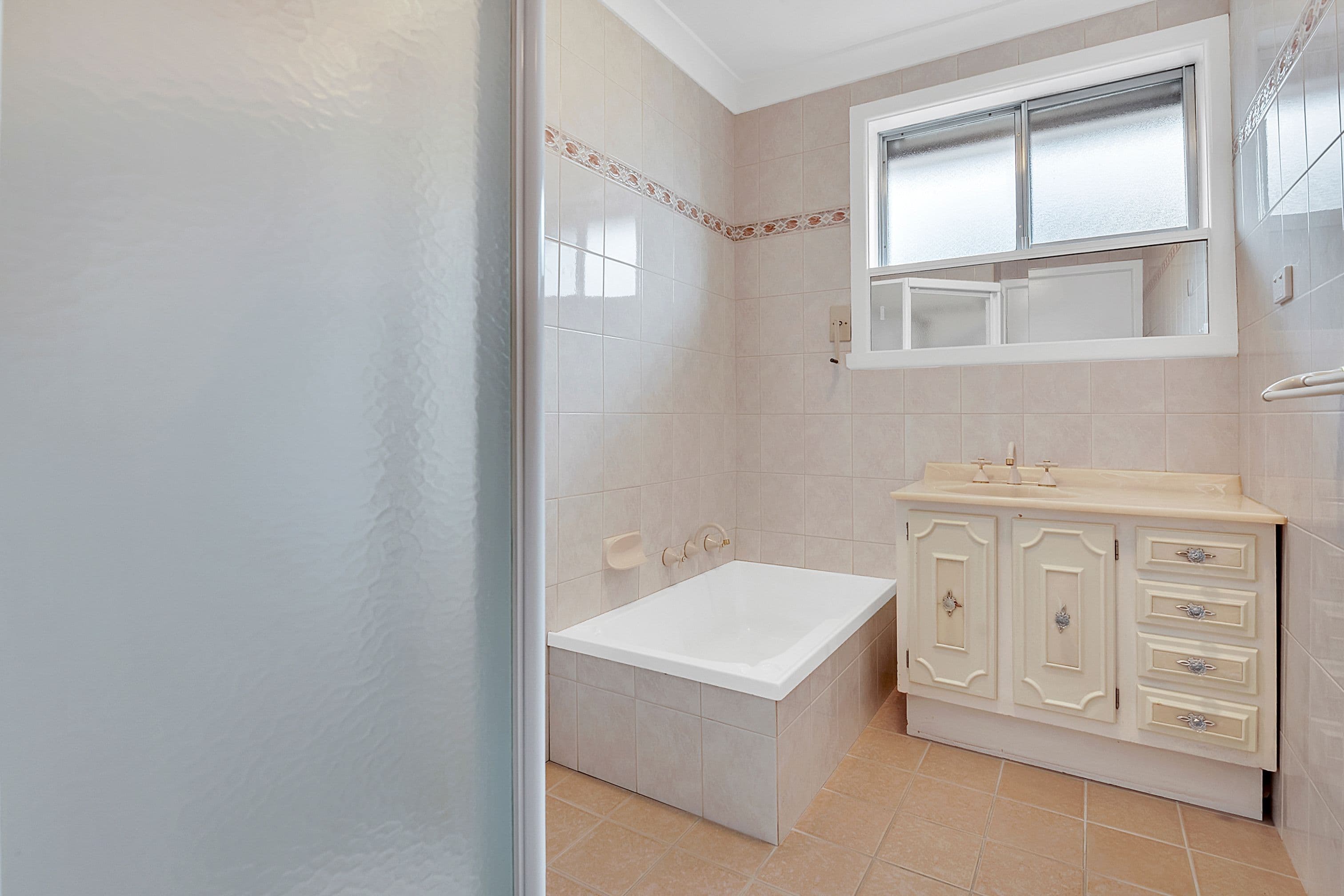 12 Linoak Avenue, Lalor VIC 3075, Lalor - Thumbnail 5