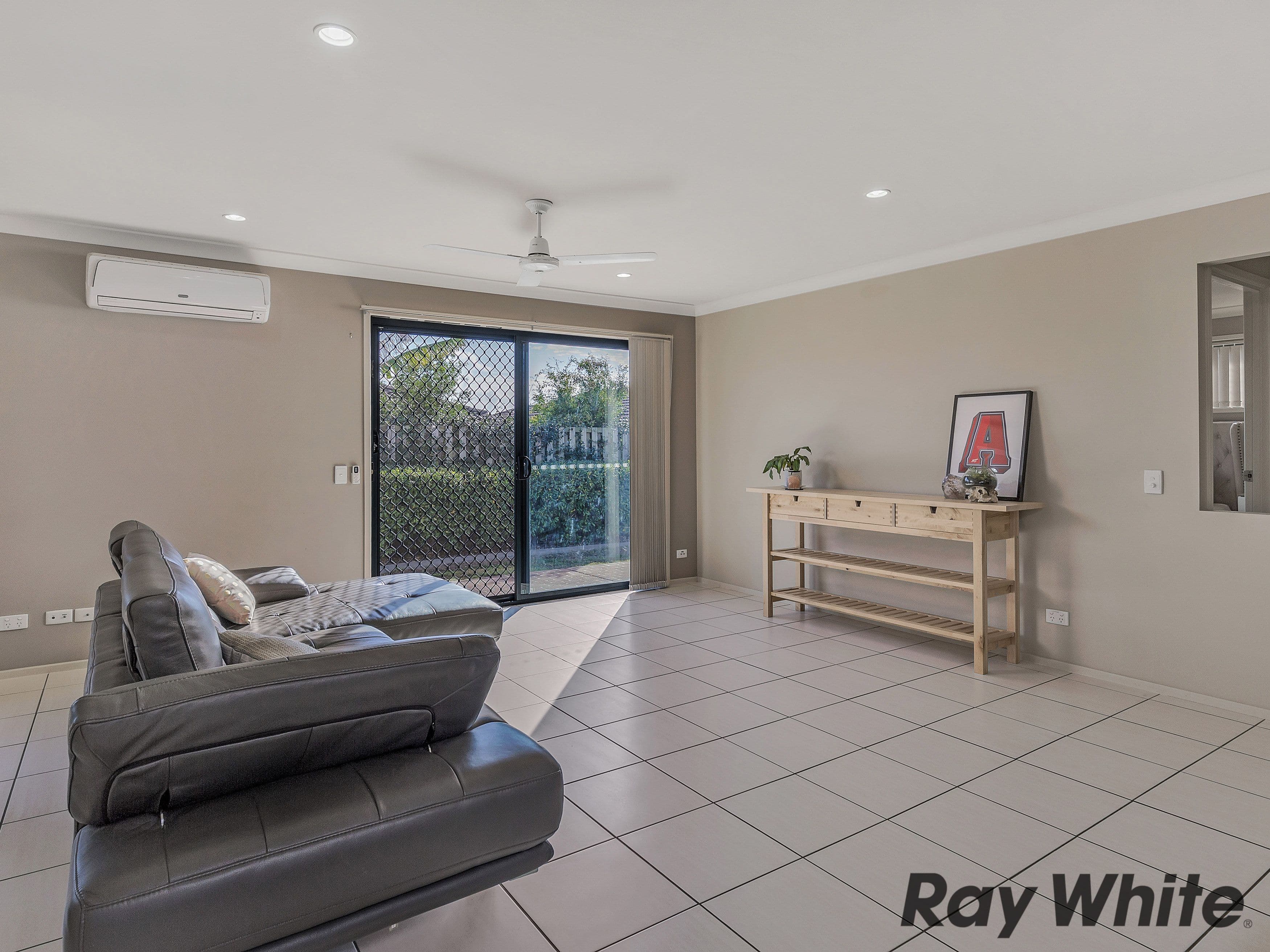 9 Goongarrie Crescent, Parkinson QLD 4115, Parkinson - Thumbnail 3