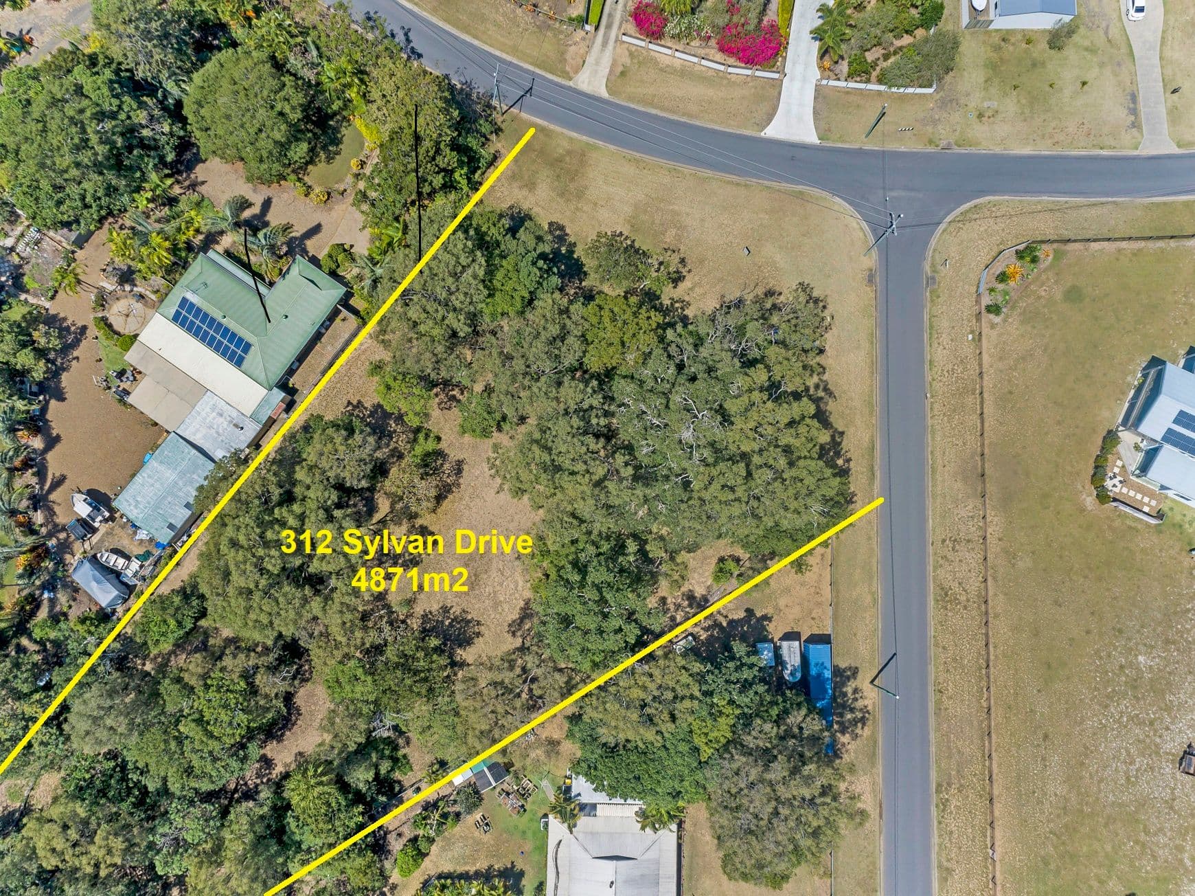 312 Sylvan Drive, Moore Park Beach QLD 4670, Moore Park Beach - Thumbnail 4