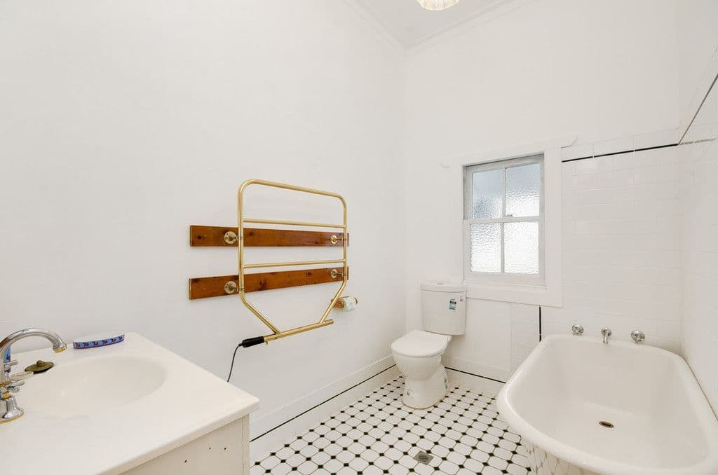 23 Beattie Avenue, BULLI NSW 2516, Bulli - Thumbnail 5