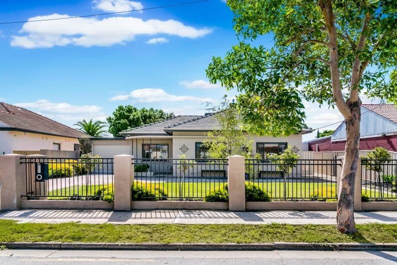21 Sawford Street, Largs Bay SA 5016, Largs Bay - Image 1
