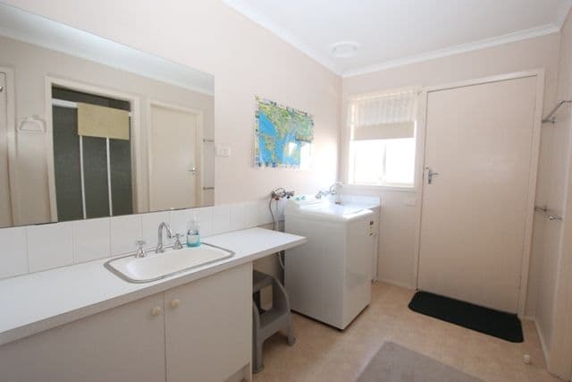 89 Chapel Street, Cowes VIC 3922, Cowes - Thumbnail 8