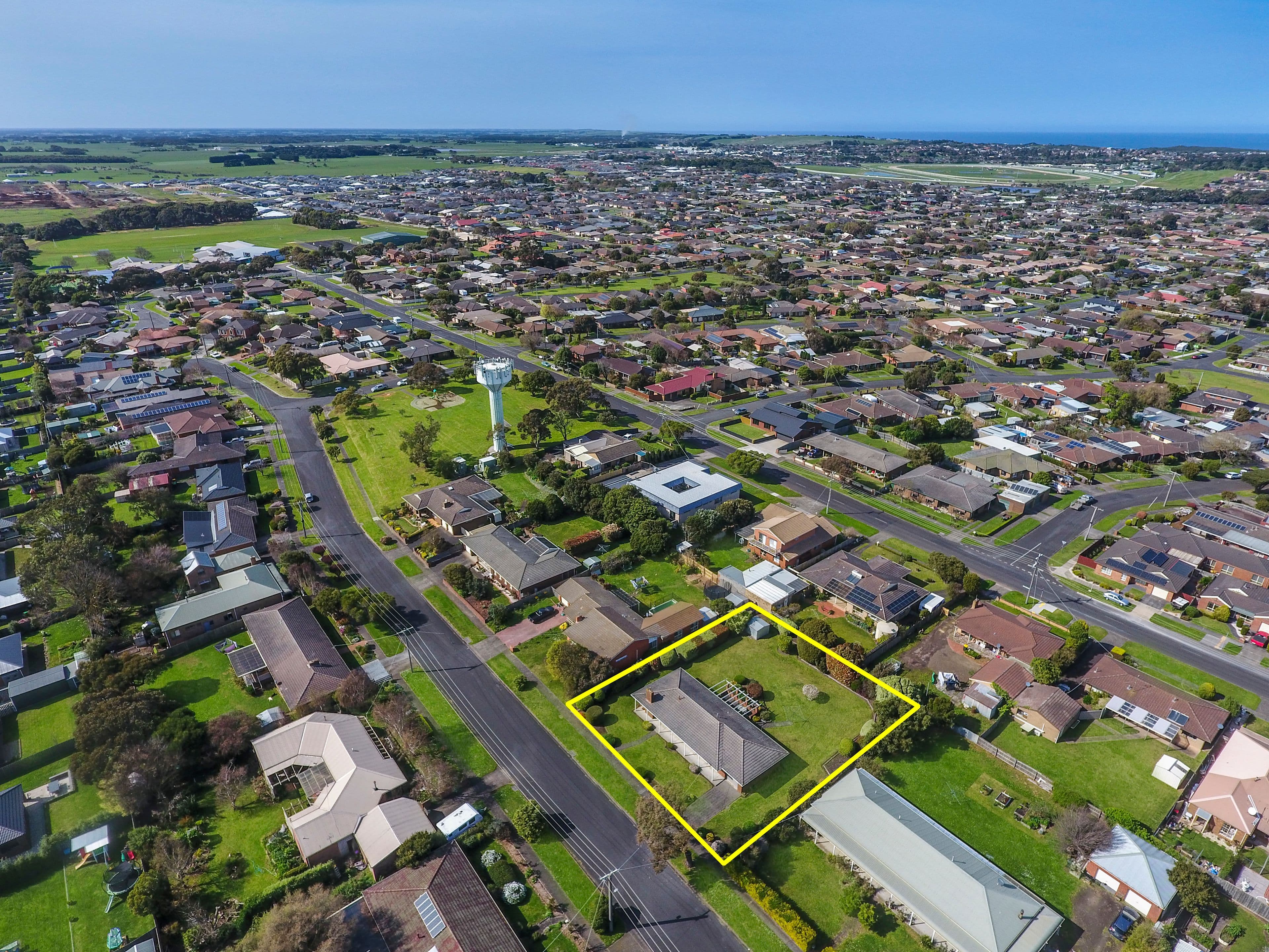 9 Connemara Road, Warrnambool VIC 3280, Warrnambool - Thumbnail 3