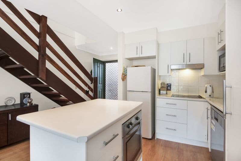 5-15 Galeen Drive, Burleigh Waters QLD 4220, Burleigh Waters - Thumbnail 3