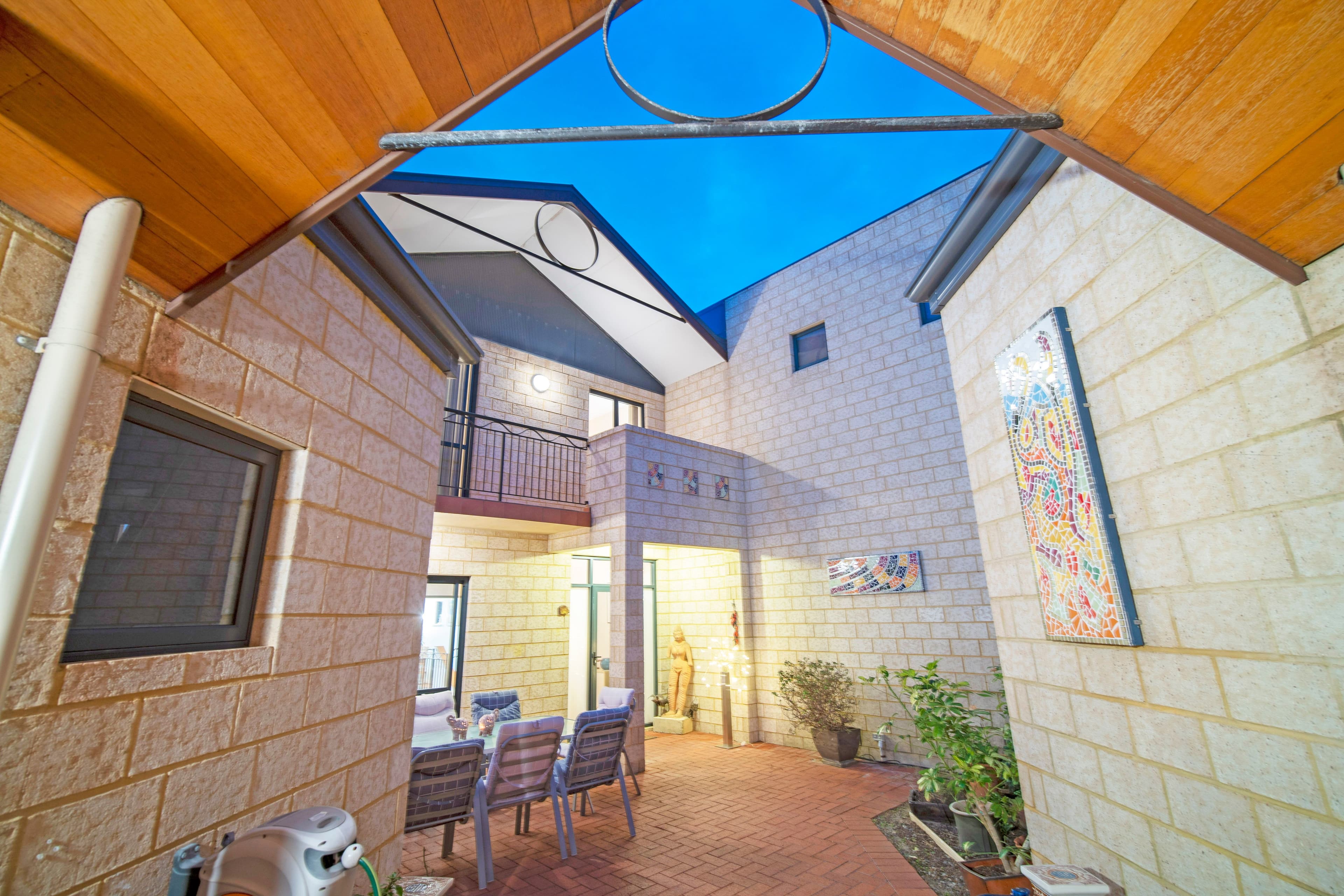 104 South Street, Fremantle WA 6160, Fremantle - Thumbnail 2