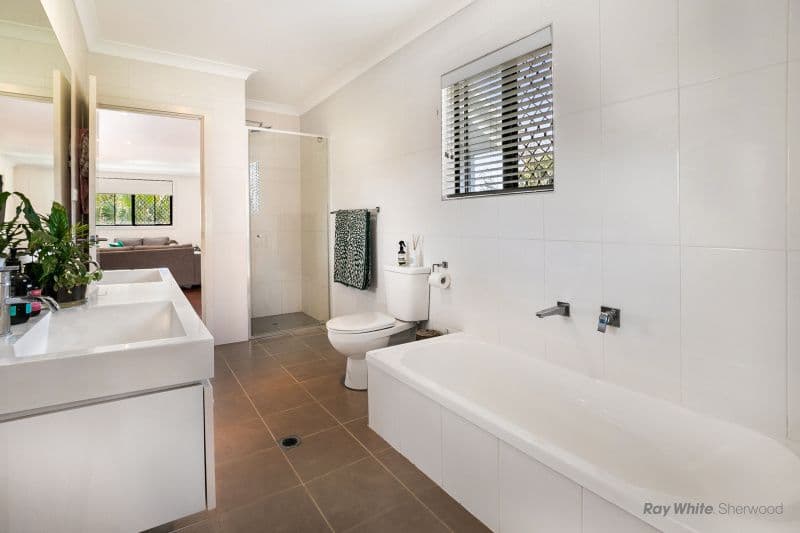 14 Logan Avenue, Oxley QLD 4075, Oxley - Thumbnail 6