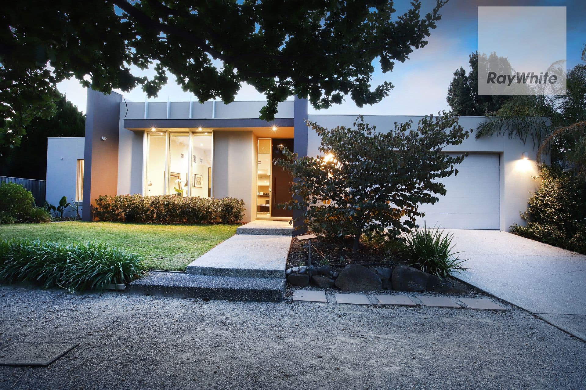 65 Abernethy Street, Kitchener, Kitchener - Thumbnail 2