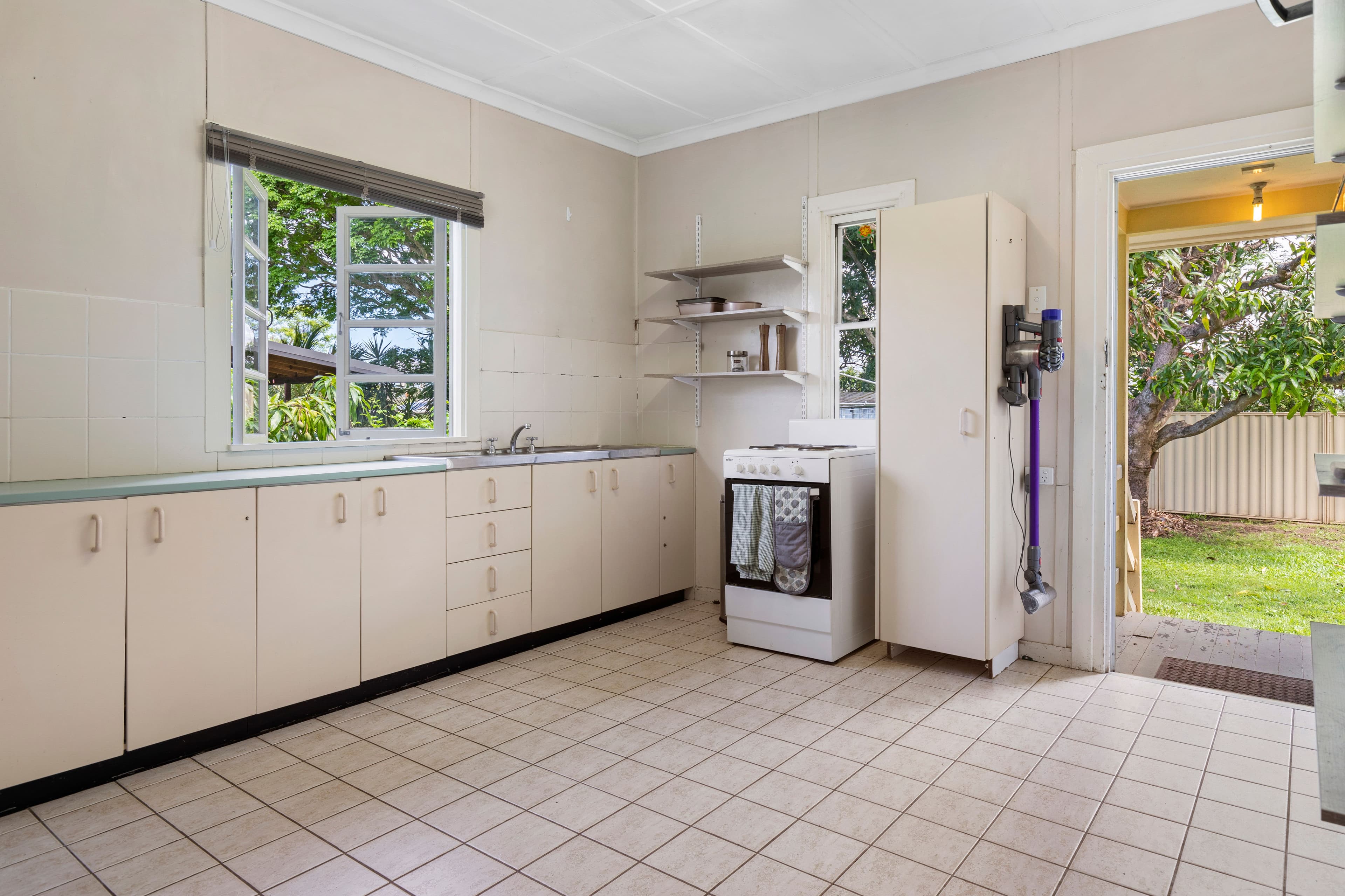 52 Hirschfield Street, Zillmere QLD 4034, Zillmere - Thumbnail 8