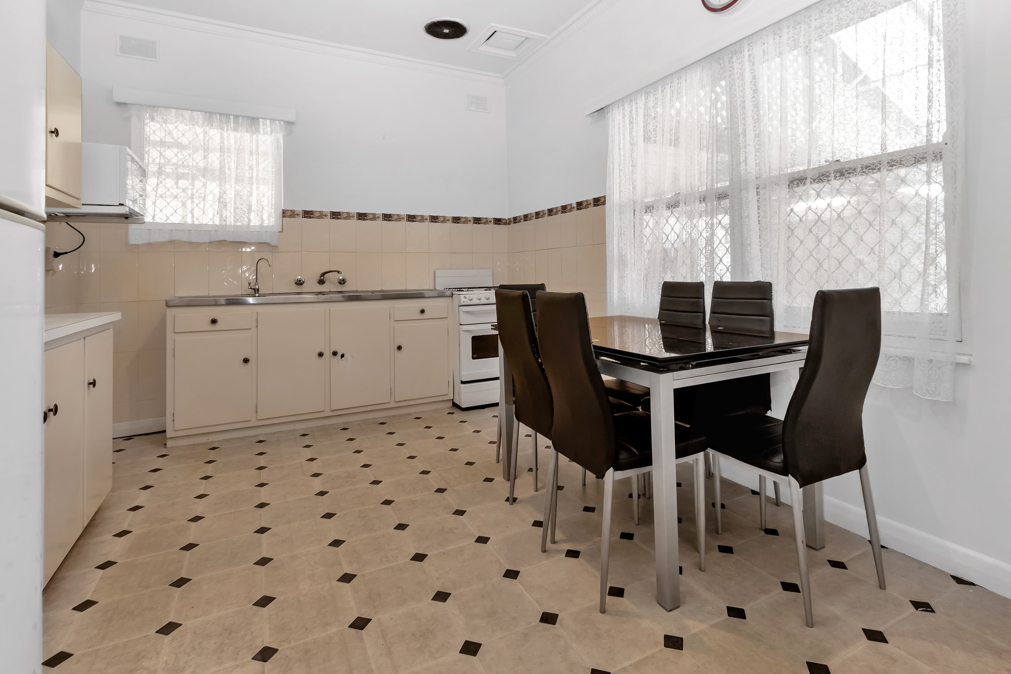 7 Johnson Street, Royal Park SA 5014, Royal Park - Thumbnail 3