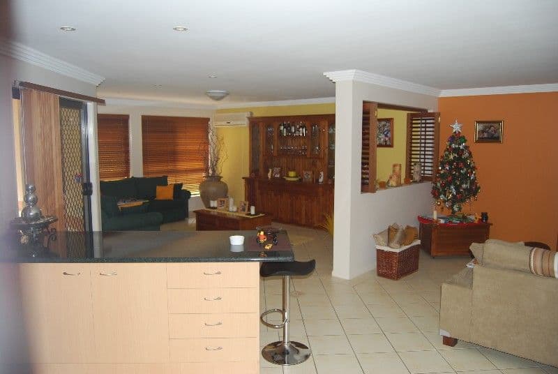 31 Brighton Parade, FOREST LAKE QLD 4078, Forest Lake - Thumbnail 2