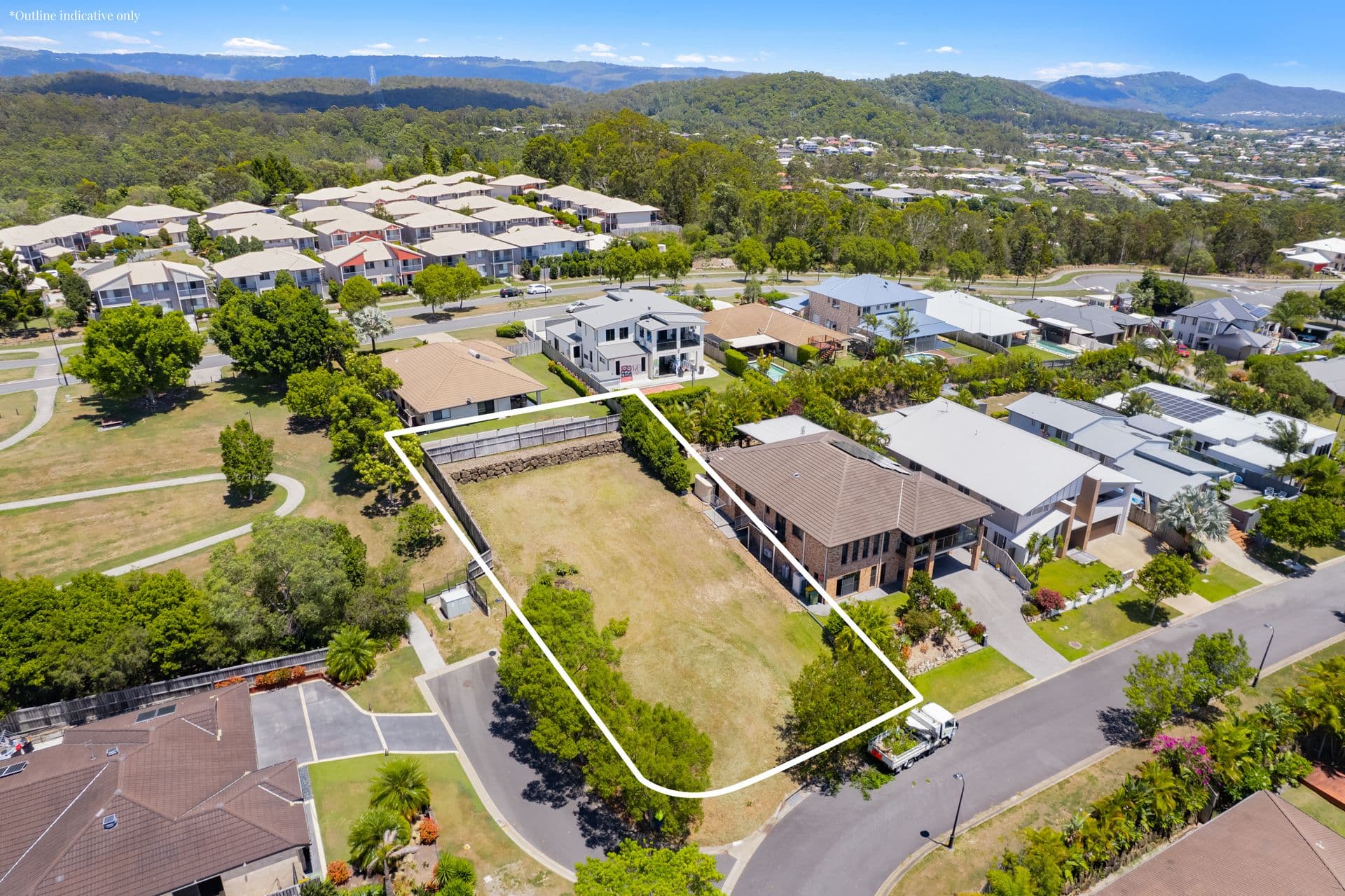 35 Laughlen Chase, Pacific Pines QLD 4211, Pacific Pines - Thumbnail 5