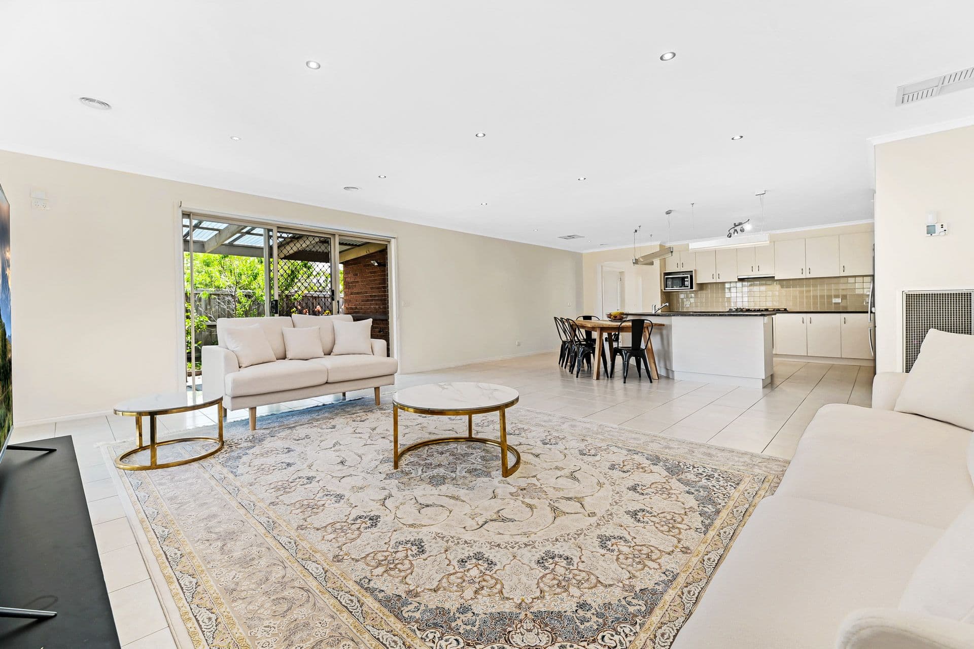 1 Clocktower Court, Berwick VIC 3806, Berwick - Thumbnail 4