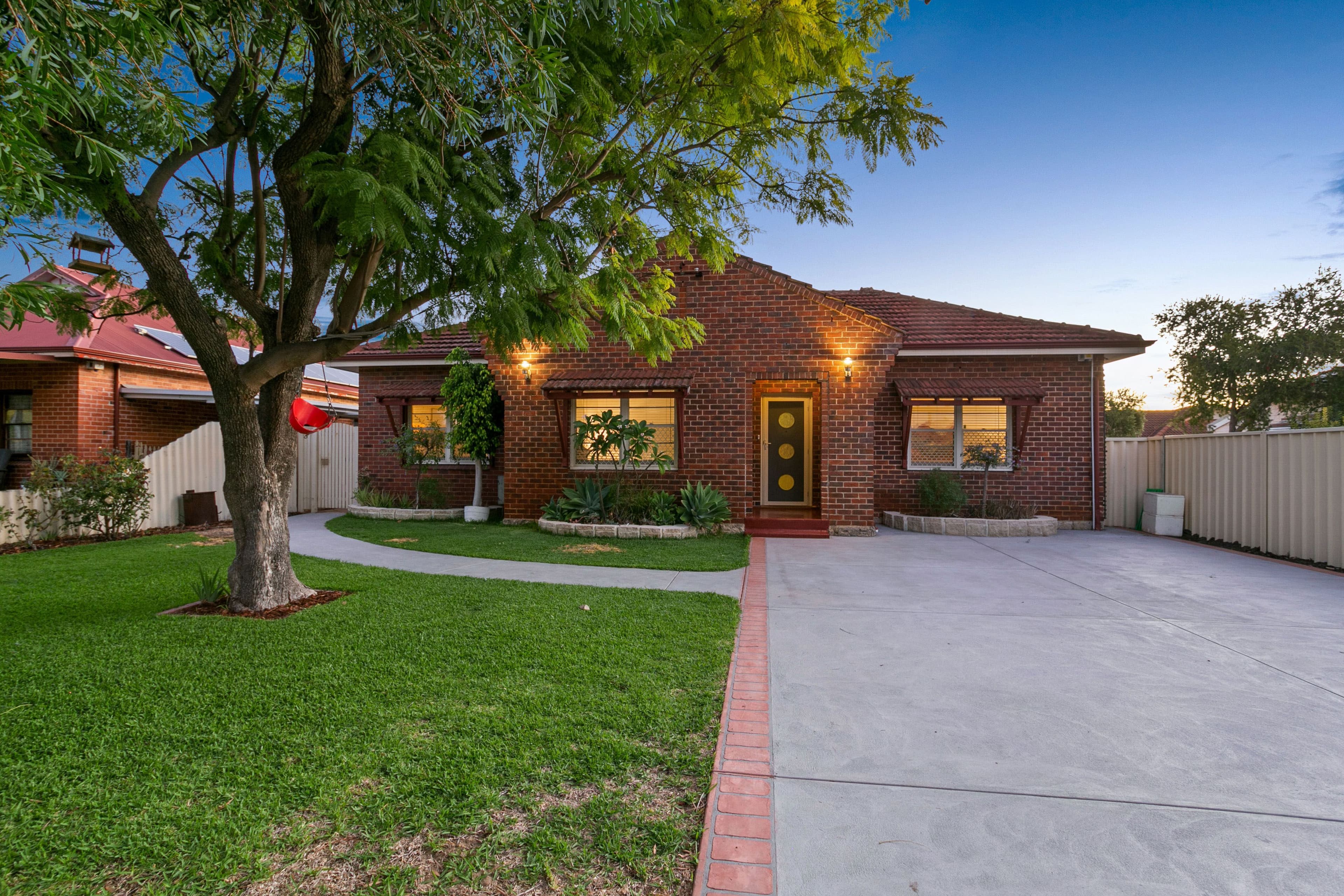201 Rosebery Street, Bedford WA 6052, Bedford - Thumbnail 2
